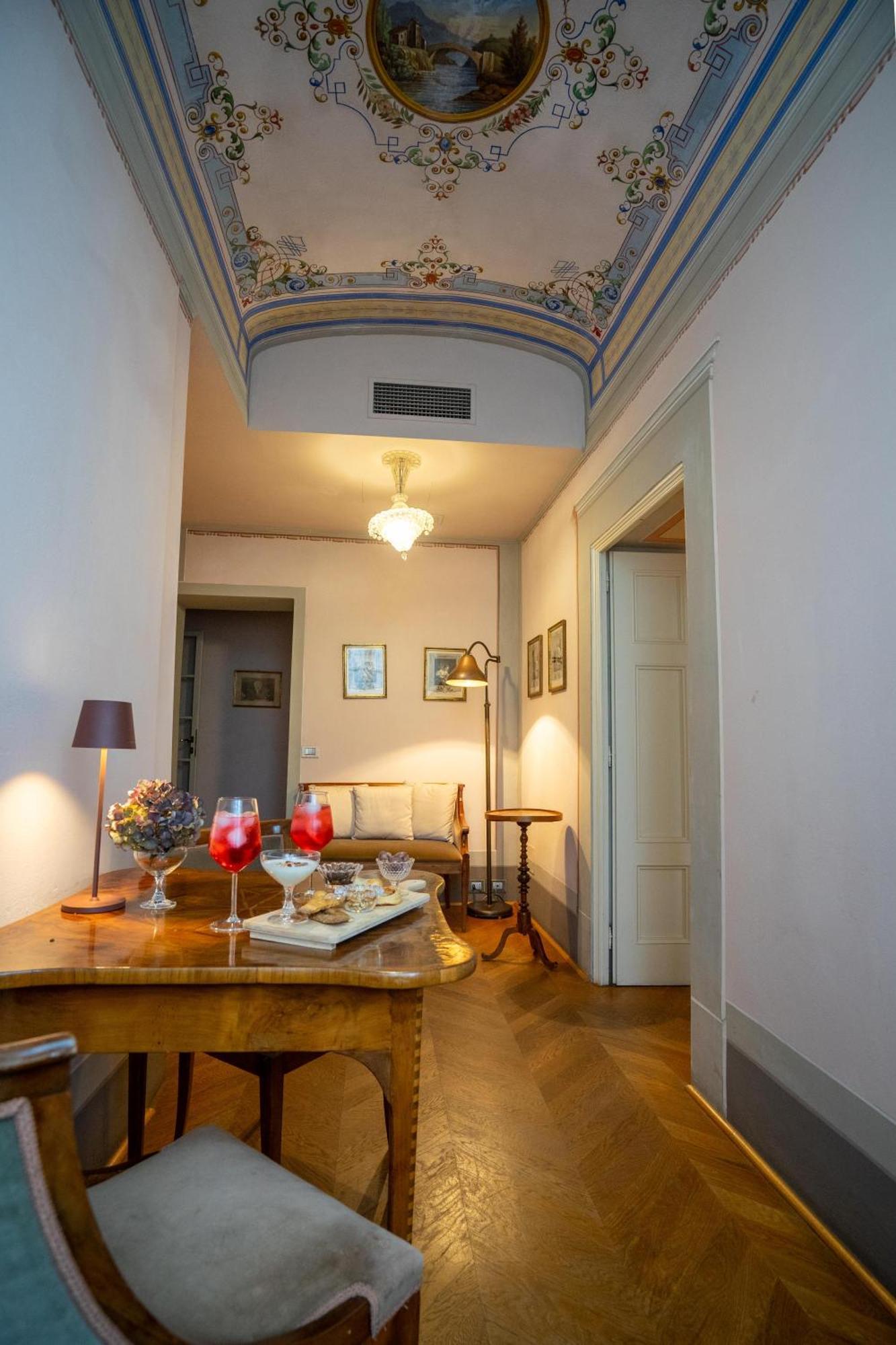 Palazzo Rocchi - Residenza D'Epoca Panzió Lucca Kültér fotó